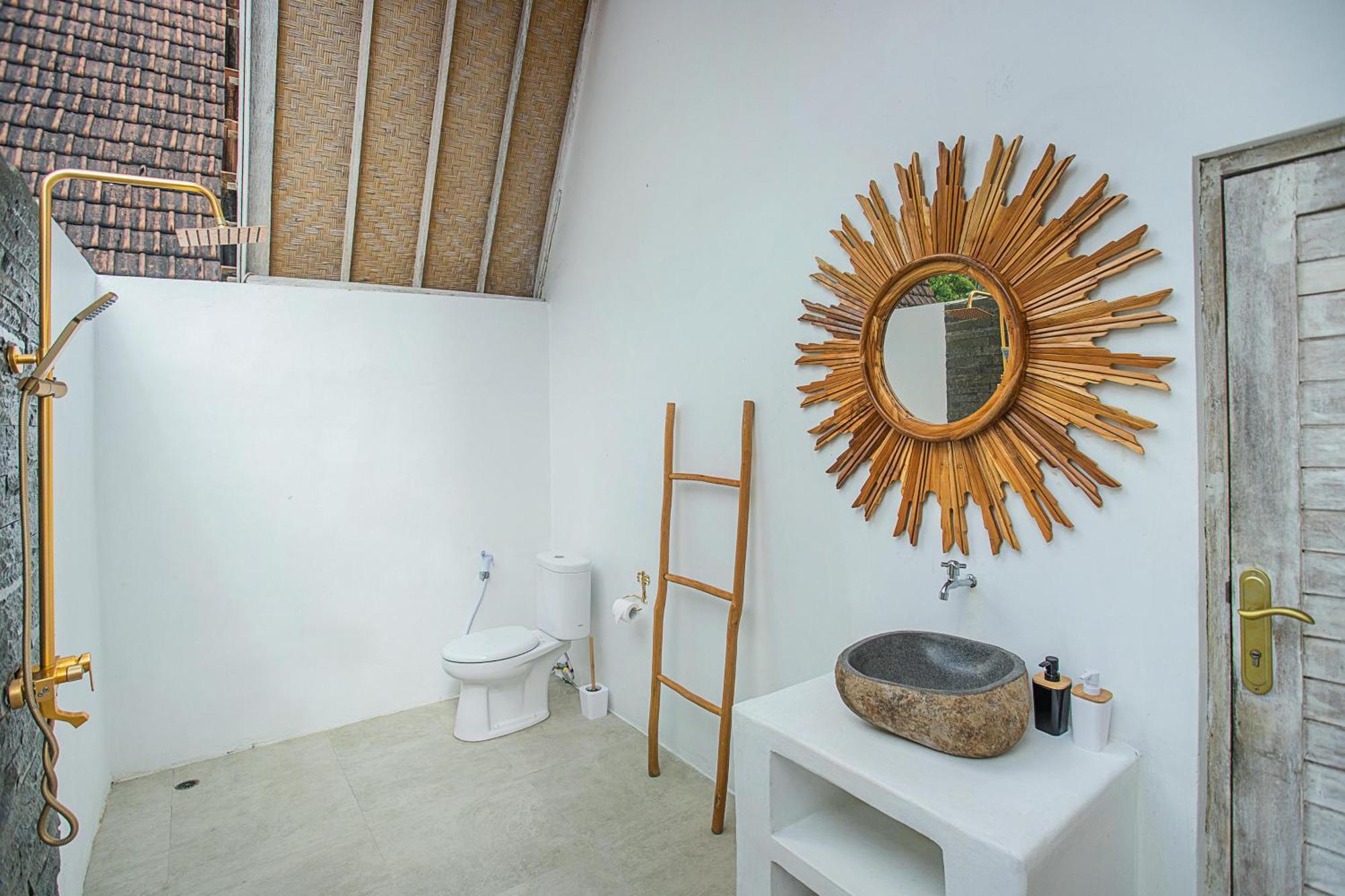 Sunset House Ceningan, 10 Person Beachview Private Villa Lembongan Exterior photo