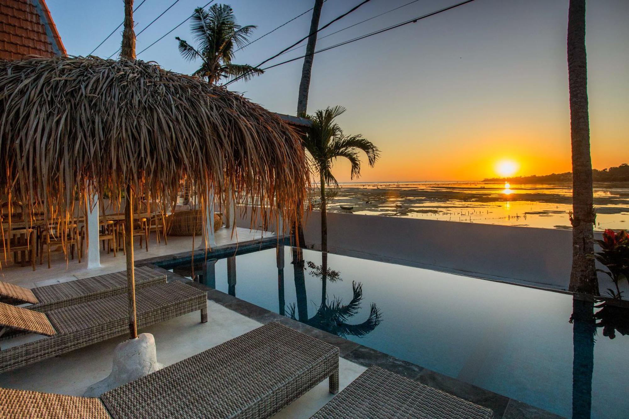 Sunset House Ceningan, 10 Person Beachview Private Villa Lembongan Exterior photo