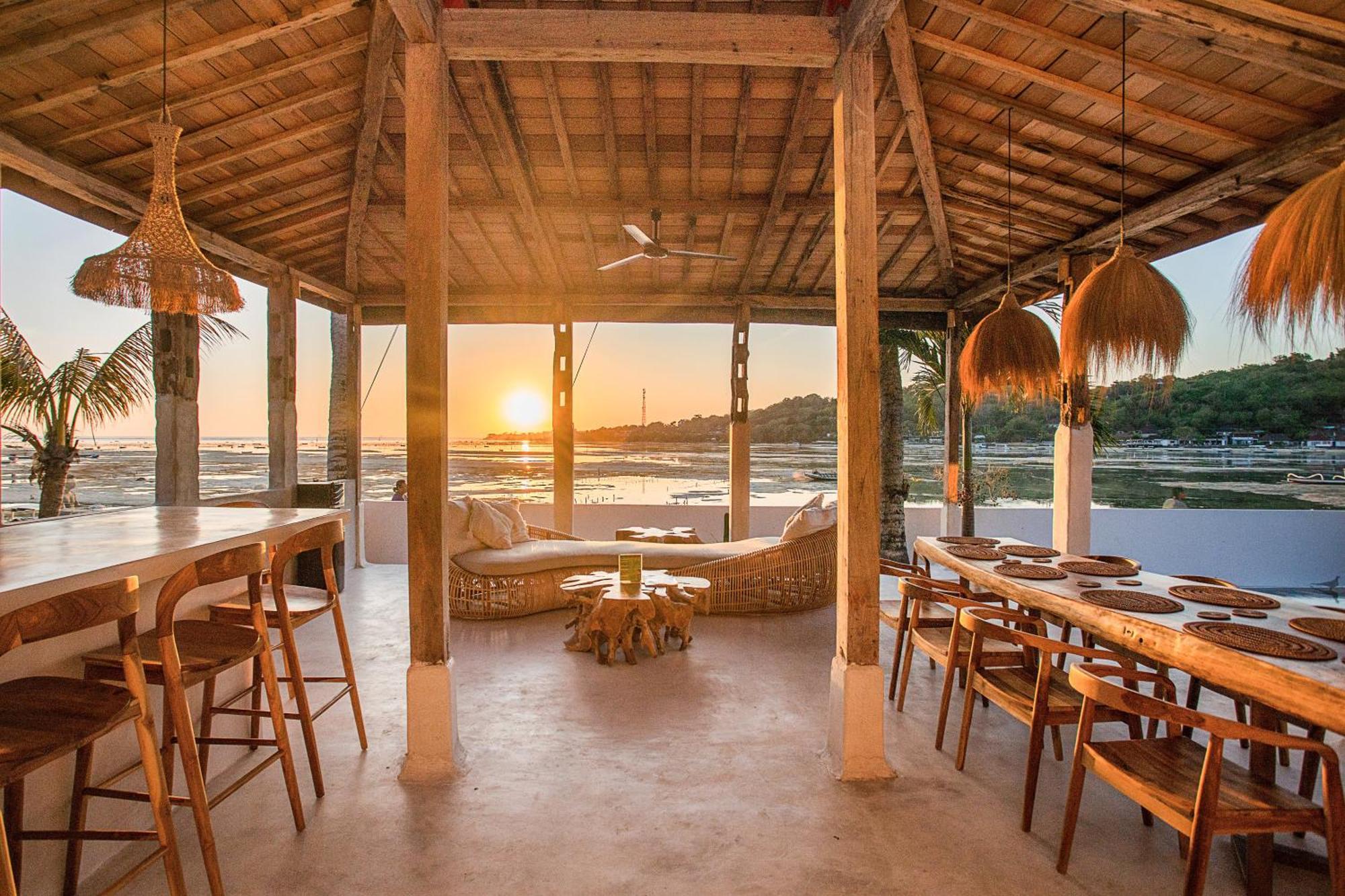 Sunset House Ceningan, 10 Person Beachview Private Villa Lembongan Exterior photo